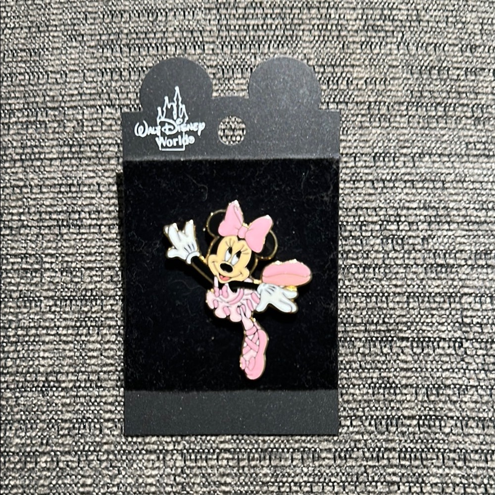 Disney Minnie Mouse Pink Pin